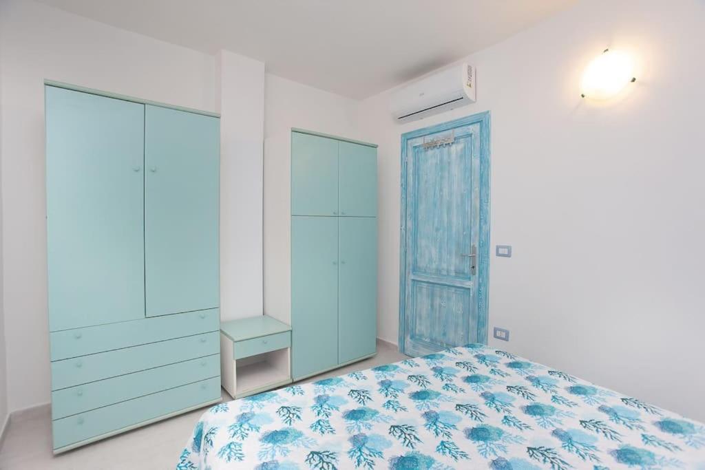 Residence Le Colonnine San Teodoro  Bagian luar foto