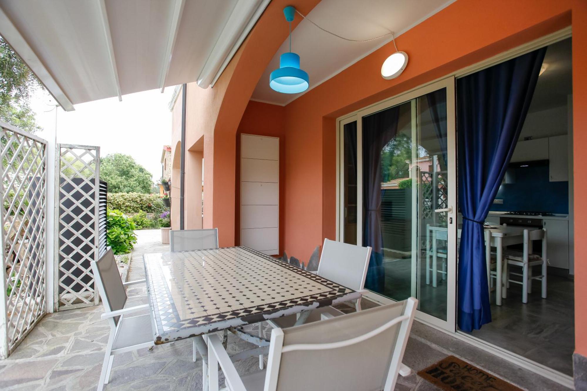Residence Le Colonnine San Teodoro  Bagian luar foto